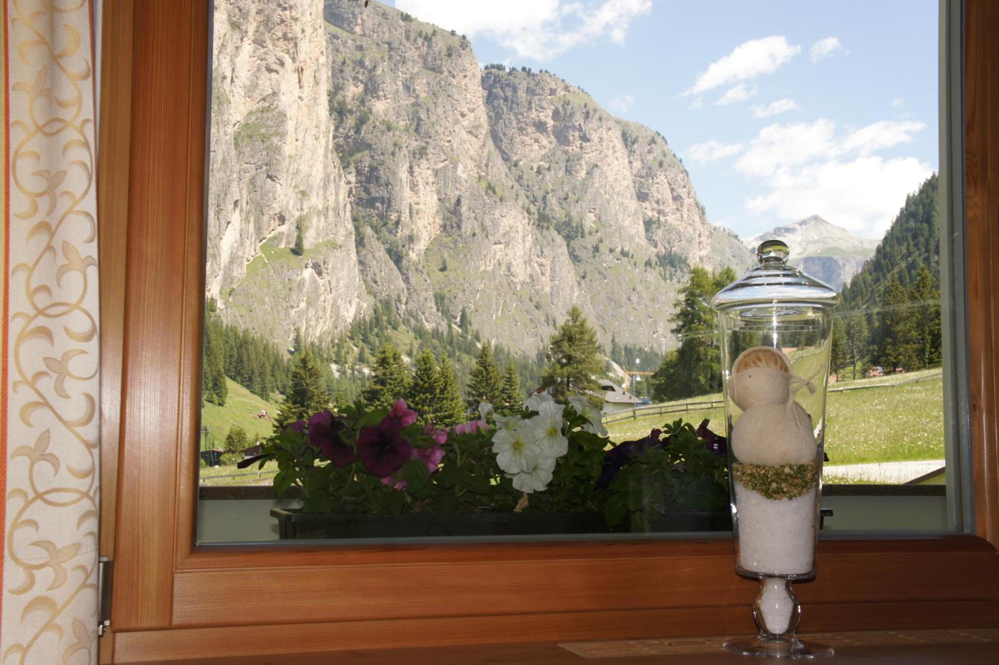 Garni Hotel Bel Vert Selva di Val Gardena Zewnętrze zdjęcie